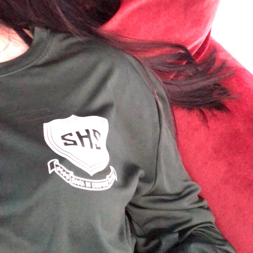 A one of a time shs shirt payed 70$ to small